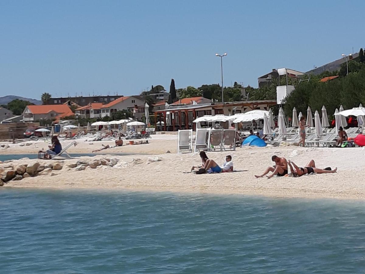 Apartman Petrovic City Center Trogir Bagian luar foto